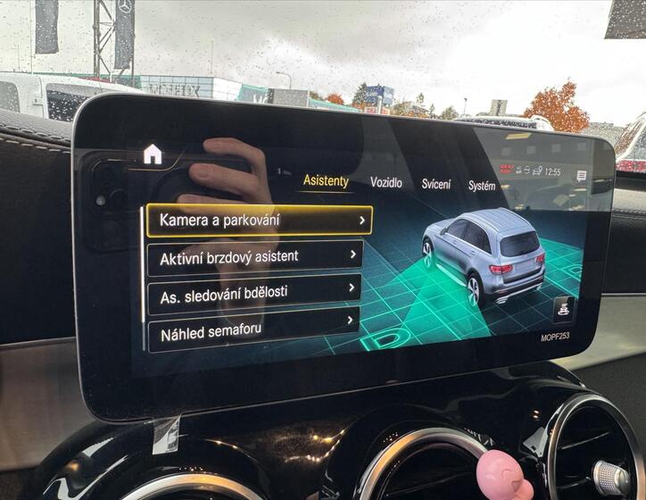 Mercedes-Benz GLC 10