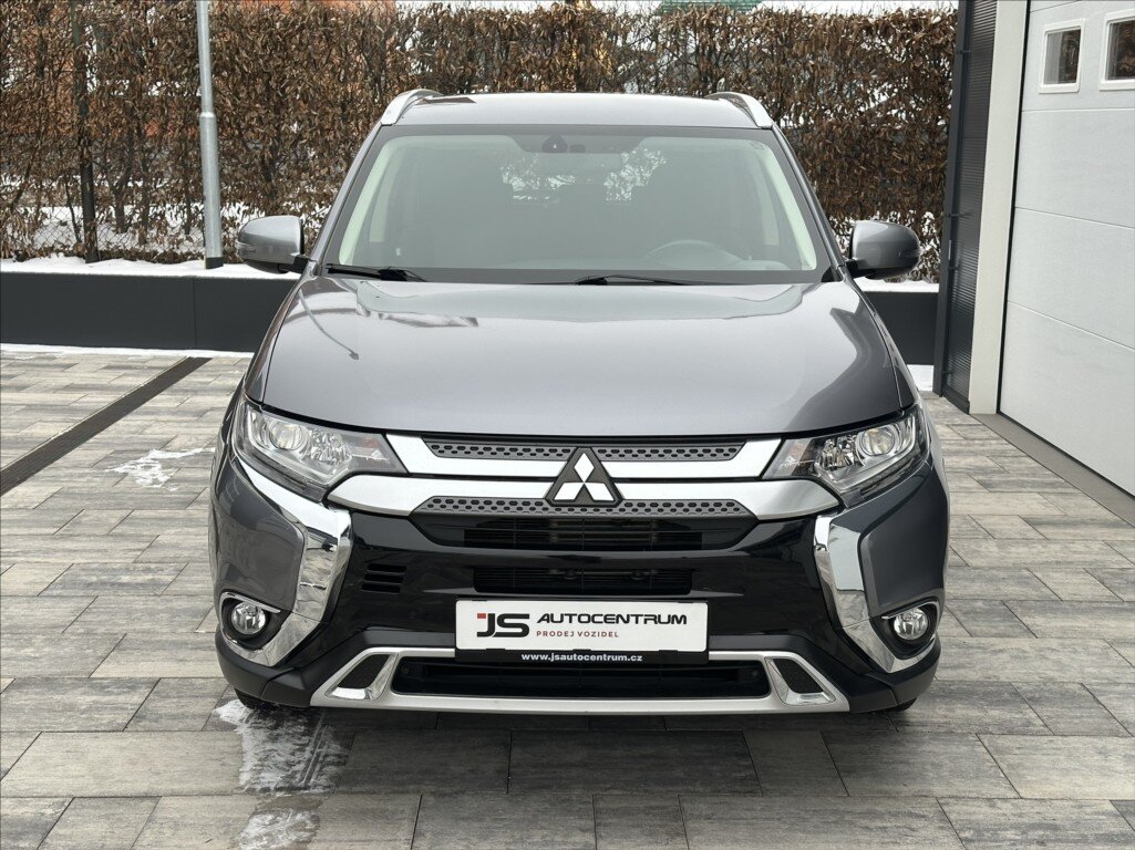 Mitsubishi Outlander SUV 2,0 l 110 kw