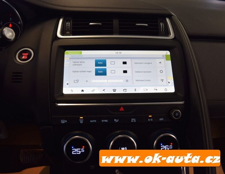 Jaguar F-Pace SUV 2,0 l 110 kw