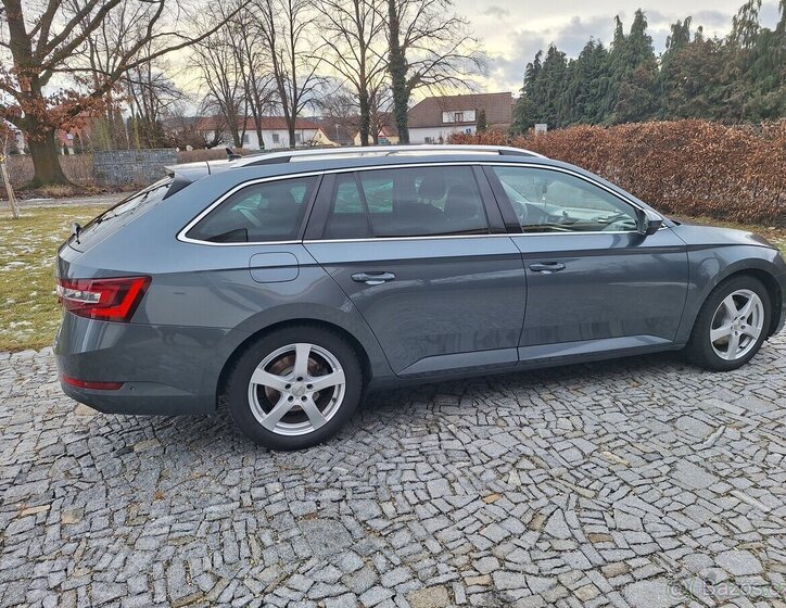 Škoda Superb Kombi 0,0 0