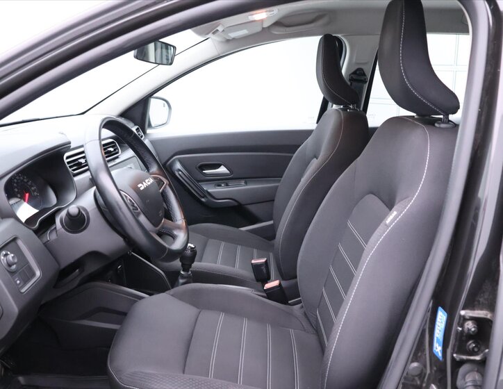 Dacia Duster SUV 999,0 67 kw