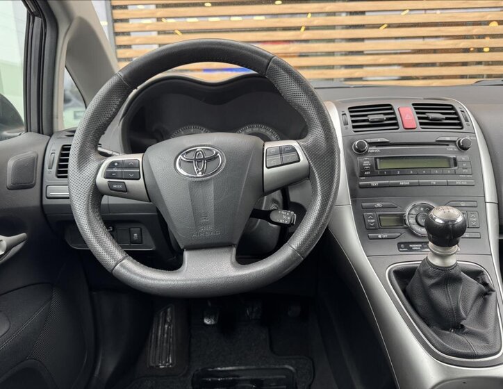 Toyota Auris Hatchback 1,6 l 97 kw