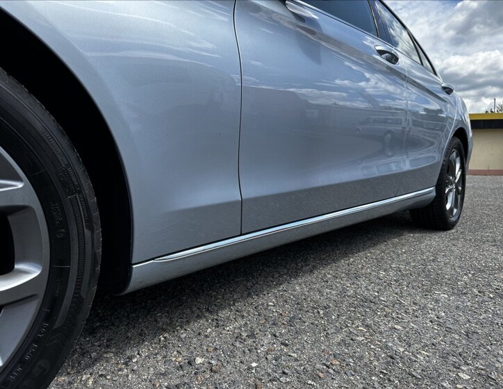 Mercedes-Benz Třídy C Sedan 1,6 l 115 kw