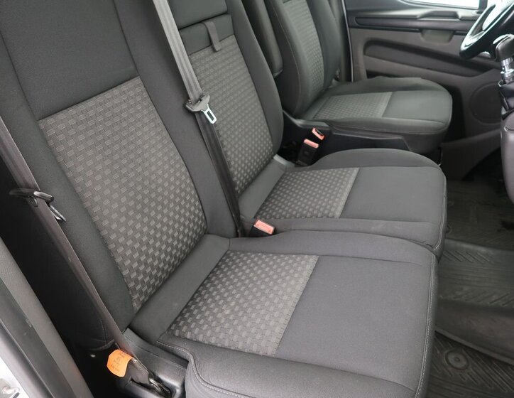 Ford Transit Custom Skříň 2,0 l 77 kw