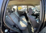 Toyota RAV4 SUV / Terénní 2,0 l 85 kw