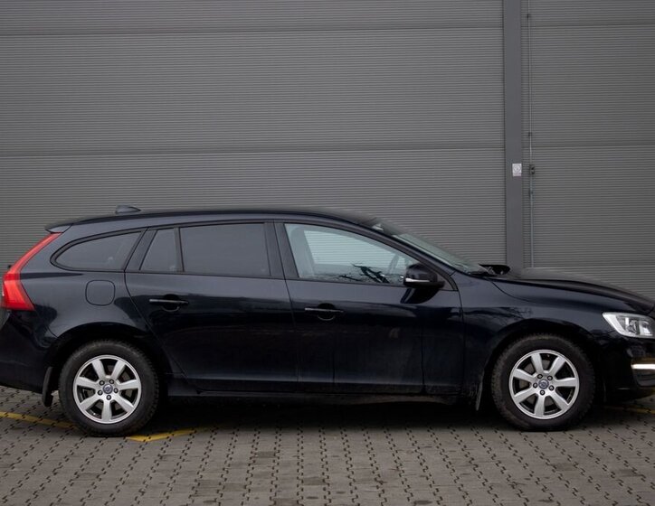 Volvo V60 5