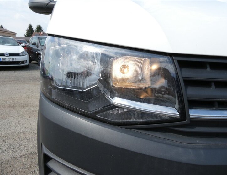 Volkswagen Transporter Skříň 2,0 l 75 kw