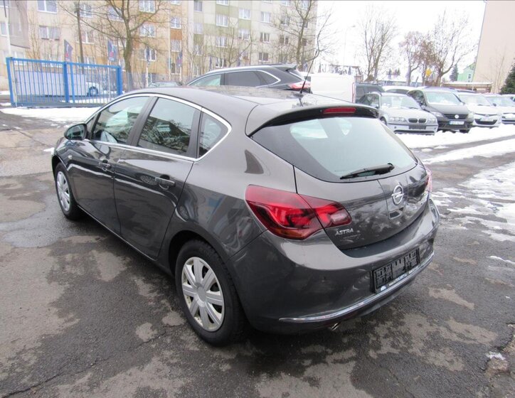 Opel Astra Hatchback 1,4 l 103 kw