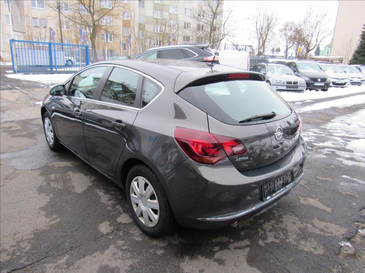 Opel Astra Hatchback 1,4 l 103 kw