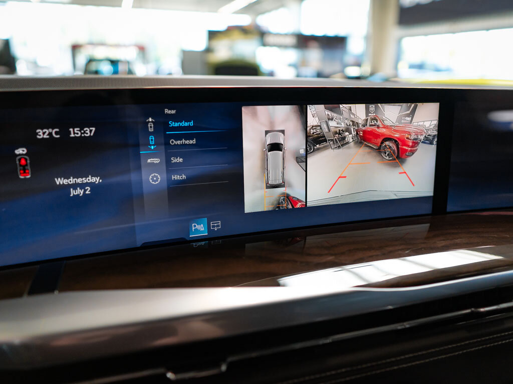 Cadillac Escalade SUV 6,2 l 313 kw