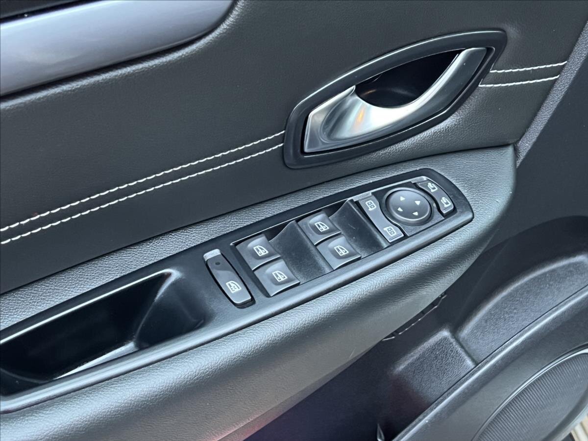 Renault Scénic Hatchback 1,2 l 97 kw