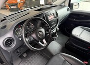 Mercedes-Benz Vito 9