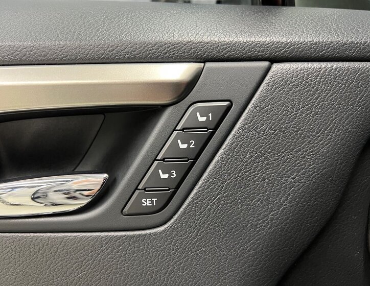 Lexus RX 450h SUV 3,5 l 193 kw