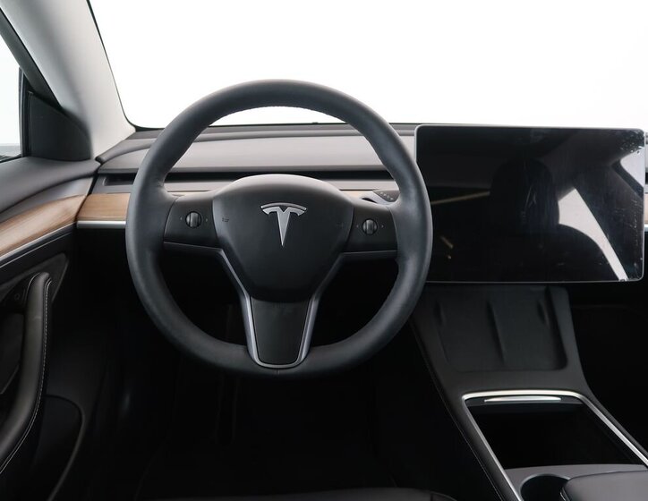 Tesla Model 3 Sedan / Limuzína 0,0 0