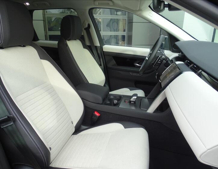 Land Rover Discovery Sport 23