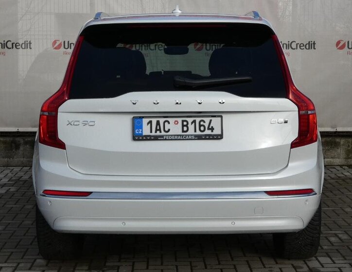 Volvo XC90 SUV / Terénní 2,0 l 173 kw