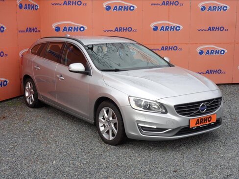 Volvo V60 Kombi 2,0 l 133 kw