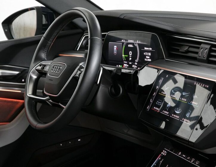 Audi e-tron SUV 0,0 300 kw