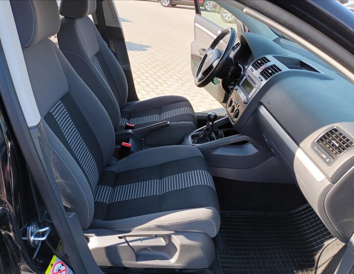 Volkswagen Golf Hatchback 1,4 l 59 kw