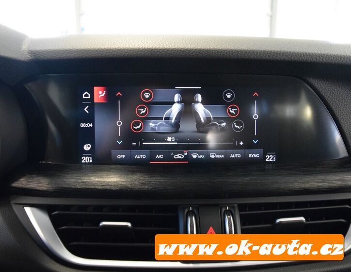 Alfa Romeo Stelvio 43