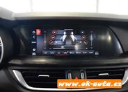 Alfa Romeo Stelvio 43