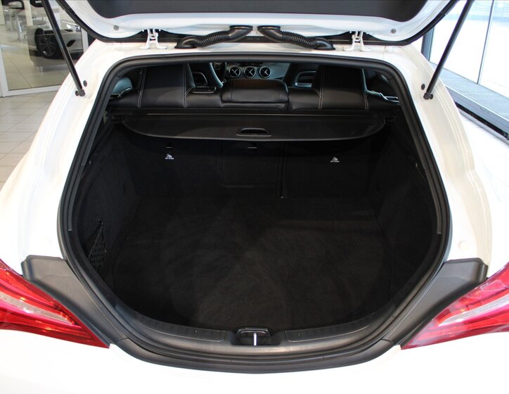 Mercedes-Benz CLA Kombi 2,1 l 125 kw