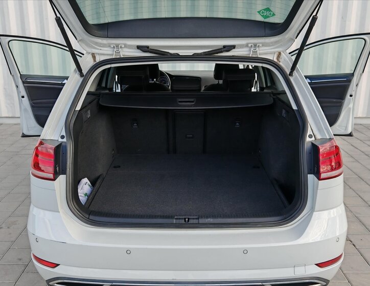 Volkswagen Golf Kombi 1,5 l 96 kw