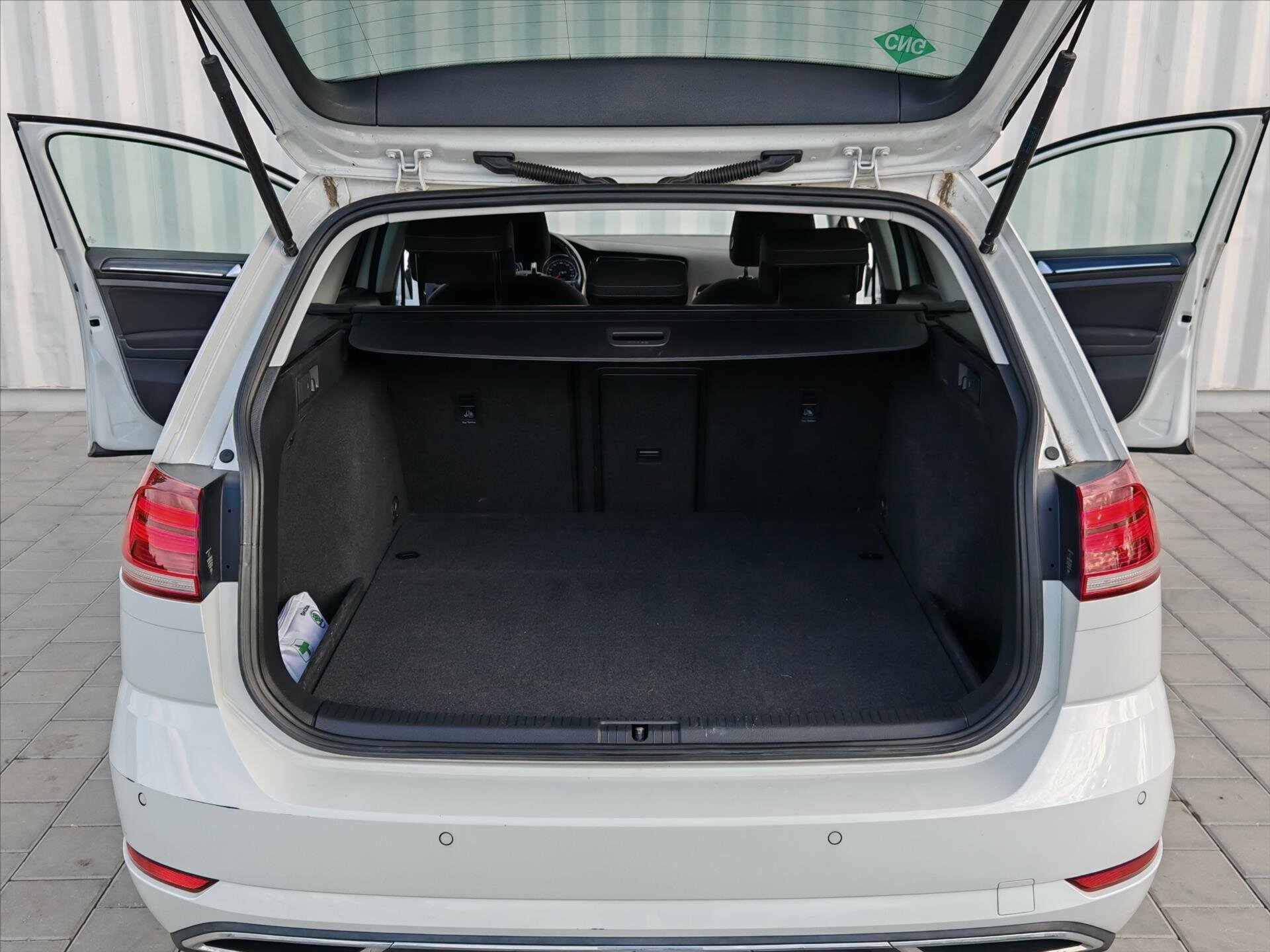 Volkswagen Golf Kombi 1,5 l 96 kw