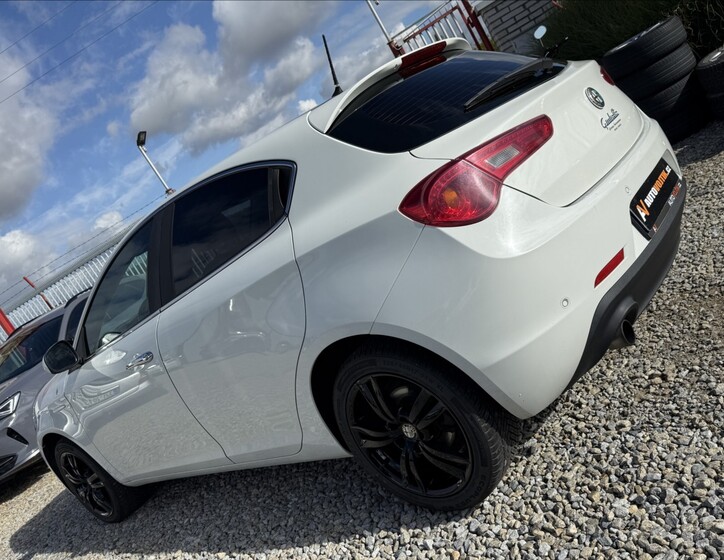 Alfa Romeo Giulietta 7