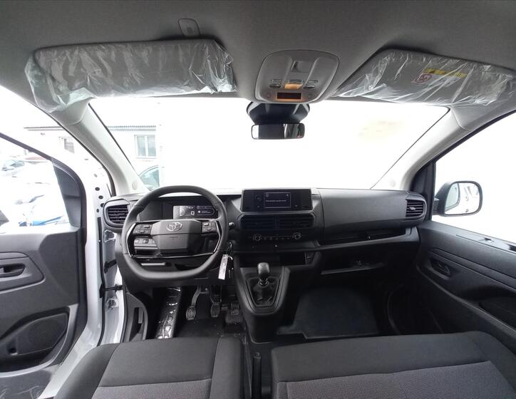 Toyota ProAce Verso 13