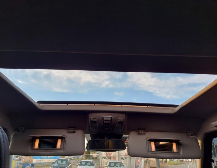 Mercedes-Benz Třídy G SUV / Terénní 3,0 l 155 kw