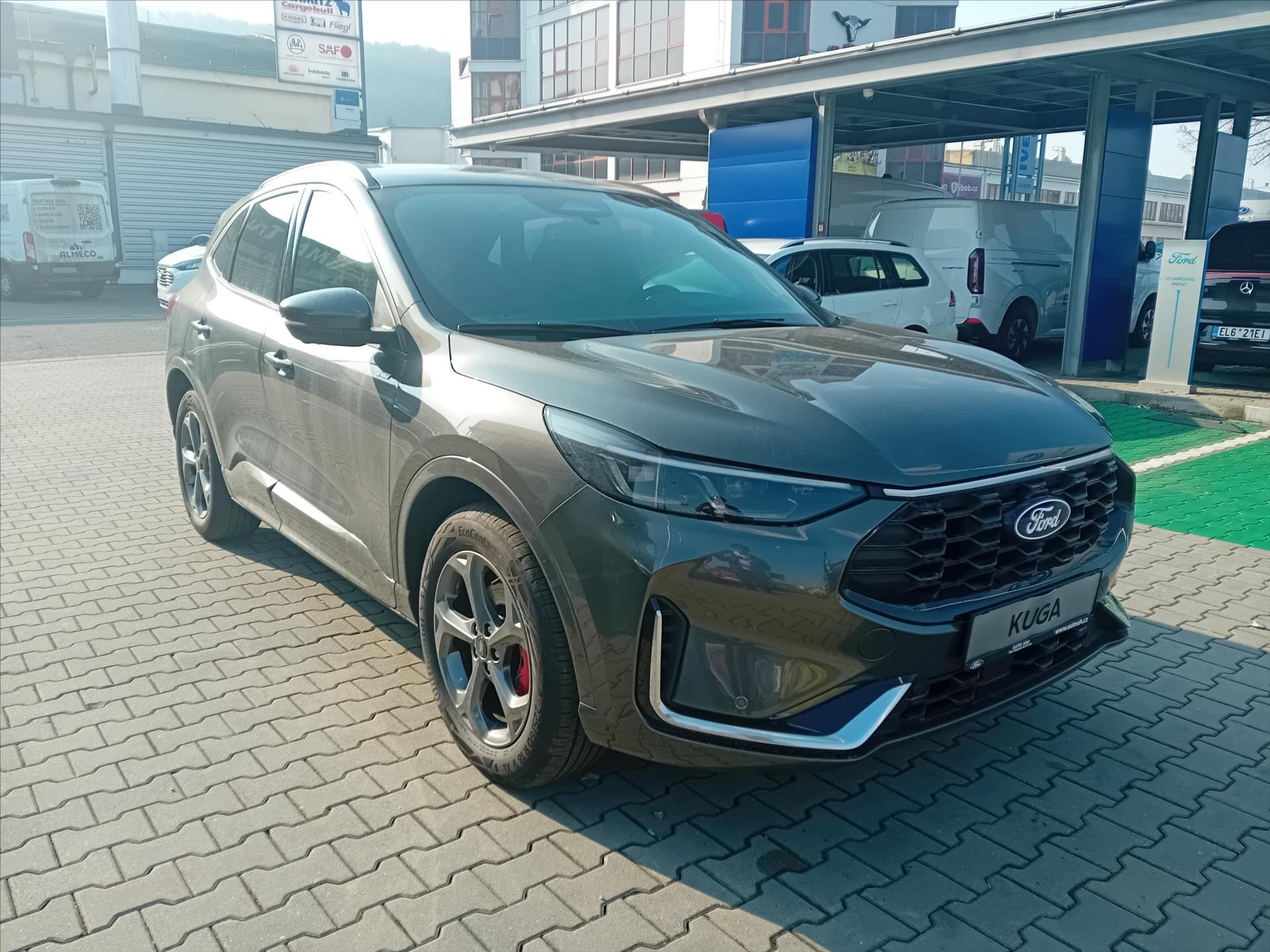 Ford Kuga SUV / Terénní 2,5 l 134 kw