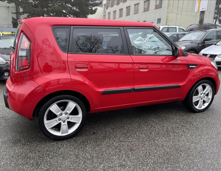 KIA Soul Hatchback 1,6 l 94 kw