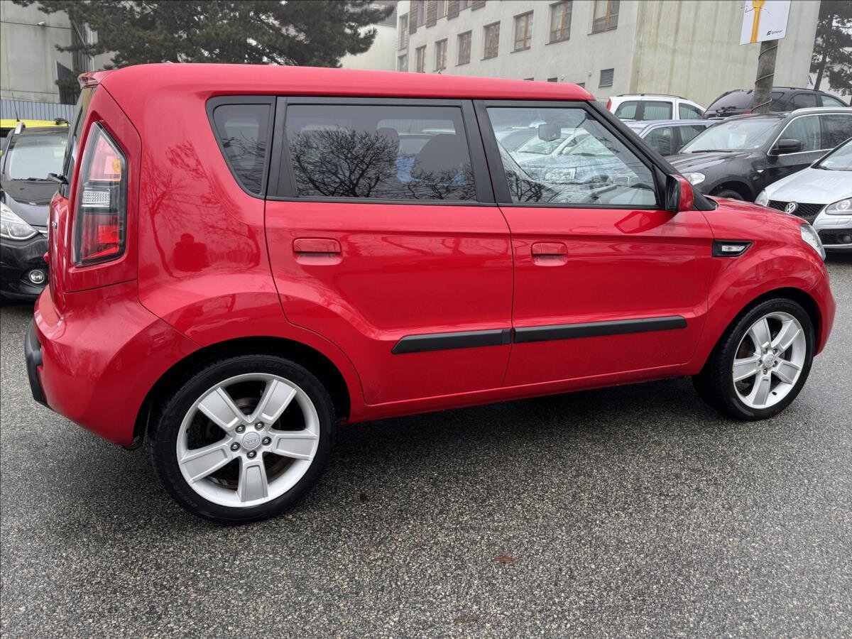 KIA Soul Hatchback 1,6 l 94 kw