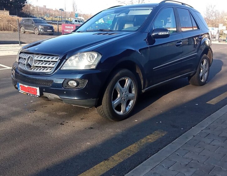 Mercedes-Benz Třídy M SUV 0,0 165 kw