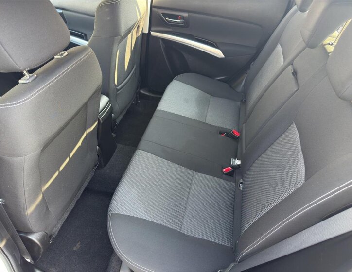 Suzuki SX4 S-Cross SUV / Terénní 1,6 l 88 kw