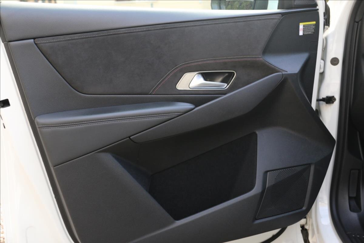 DS Automobiles DS7 Crossback Kombi 2,0 l 130 kw
