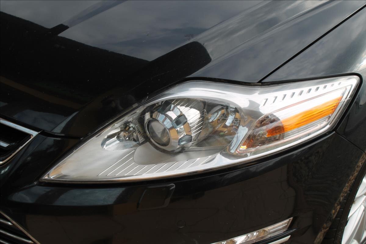 Ford Mondeo Kombi 2,0 l 103 kw