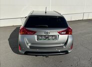 Toyota Auris Kombi 1,6 l 98 kw