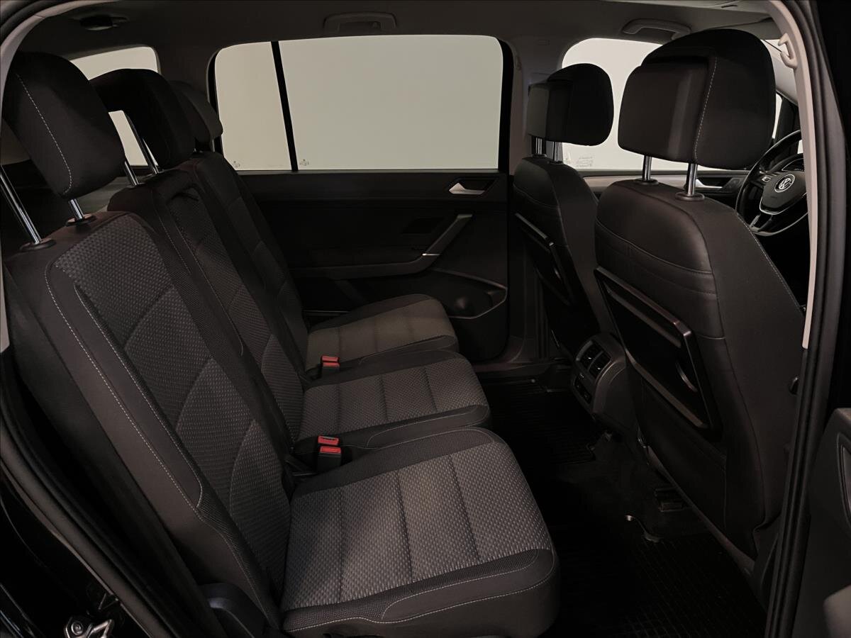 Volkswagen Touran MPV 1,6 l 81 kw