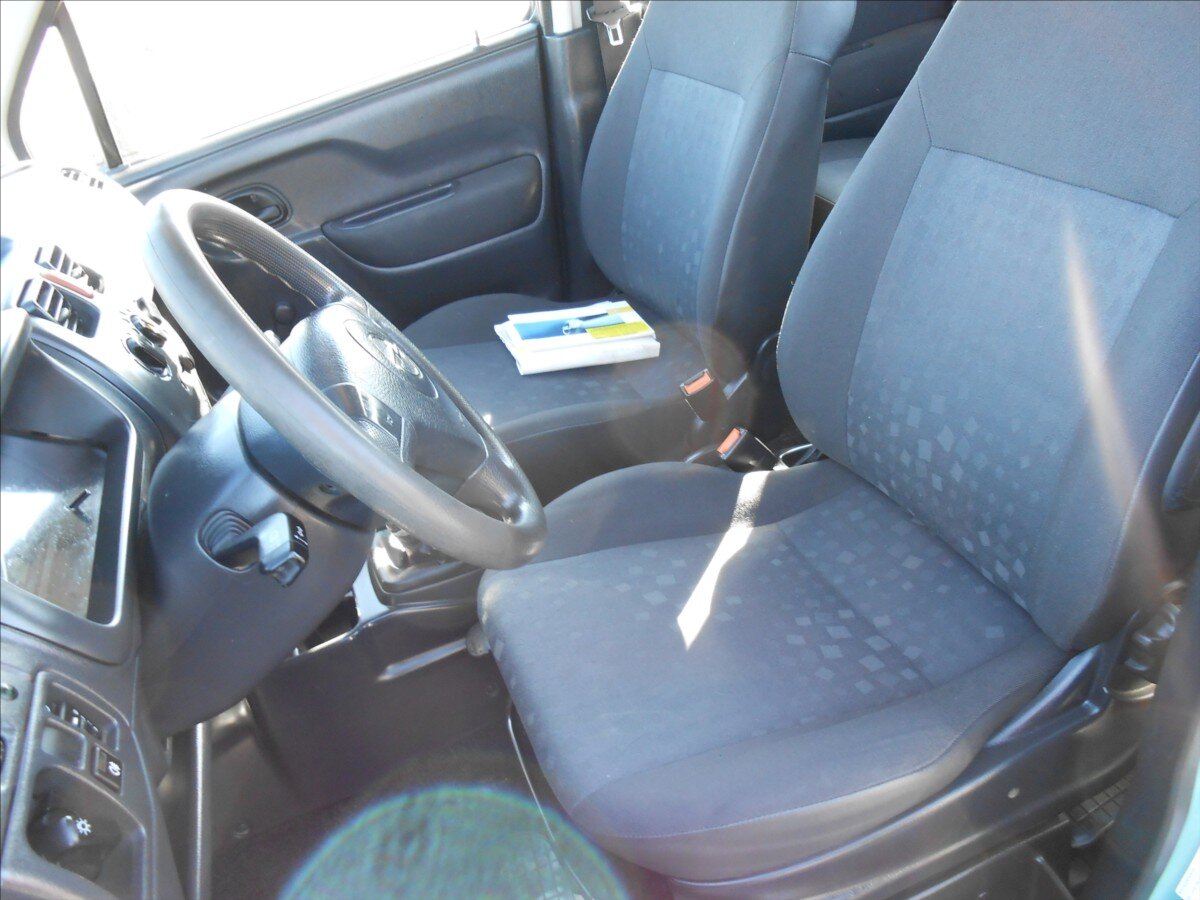 Opel Agila Hatchback 1,2 l 59 kw