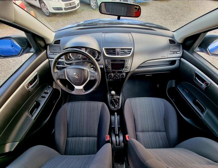 Suzuki Swift 13
