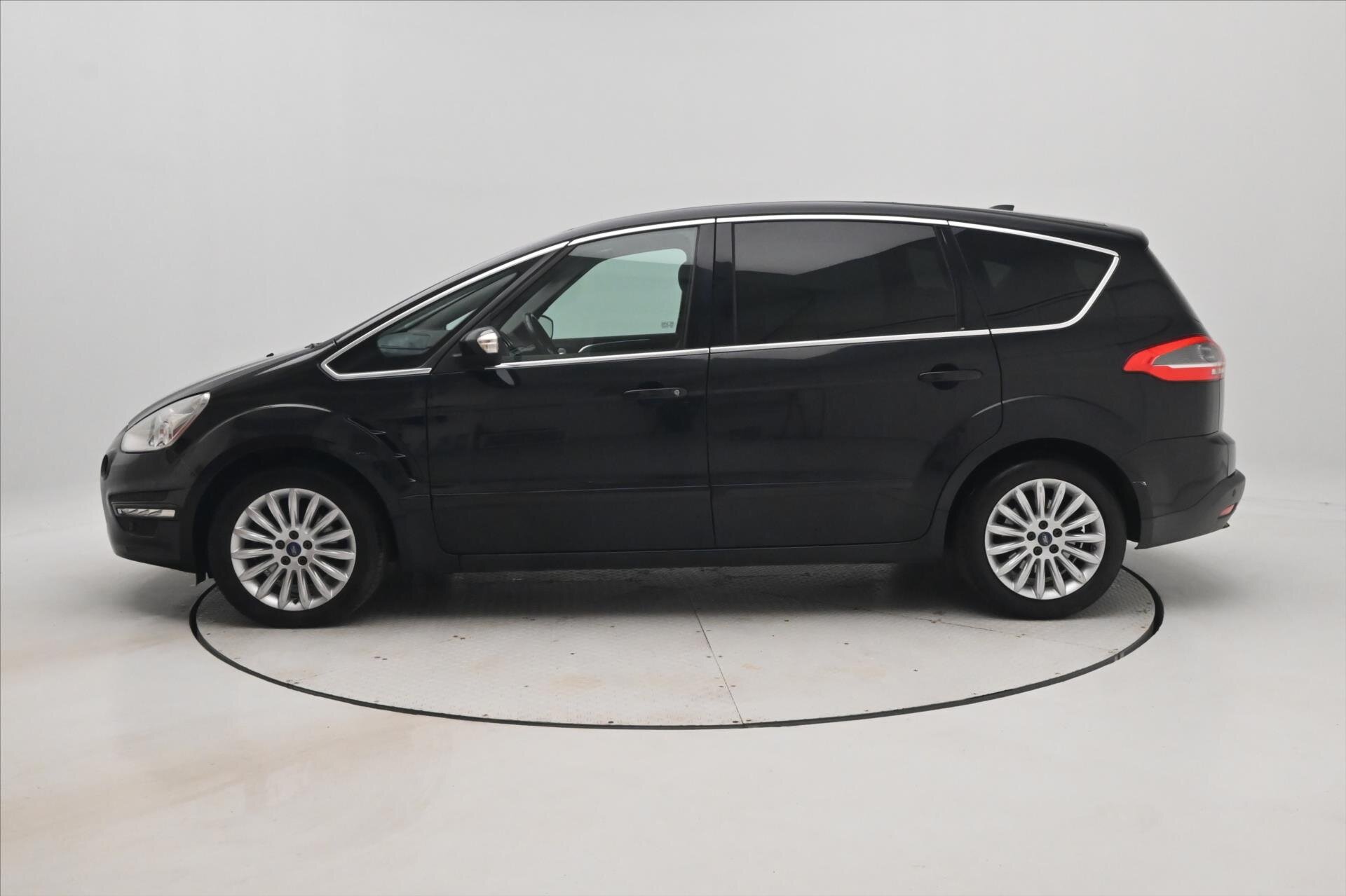 Ford S-MAX MPV 2,0 l 100 kw