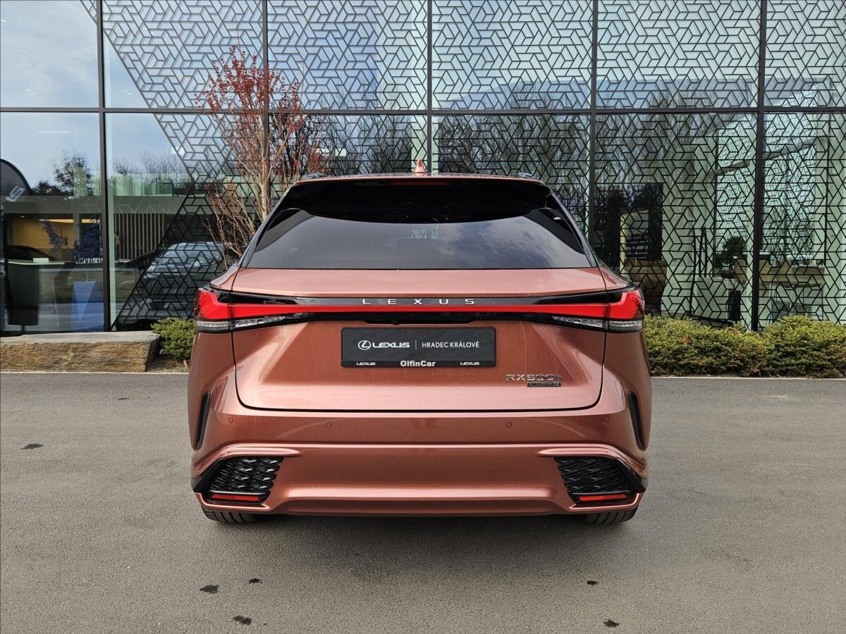 Lexus RX 500h SUV / Terénní 2,4 l 273 kw