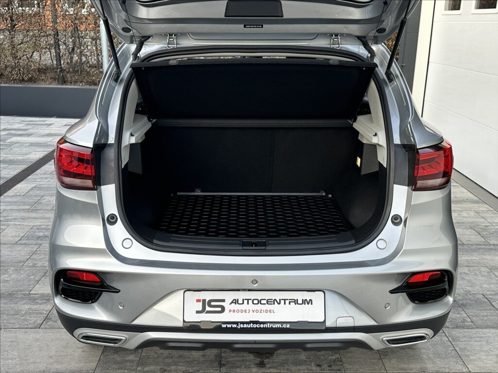 MG ZS SUV / Terénní 999,0 82 kw