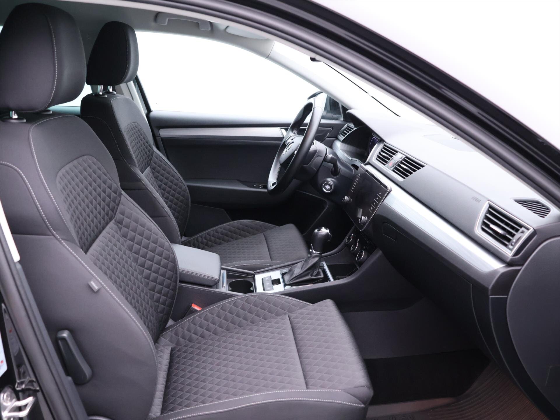 Škoda Superb Kombi 2,0 l 110 kw