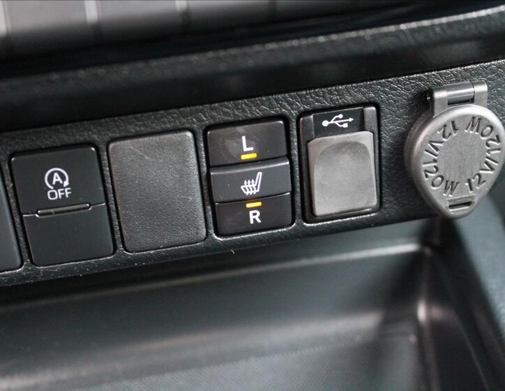 Toyota Hilux Pick-up 2,8 l 150 kw