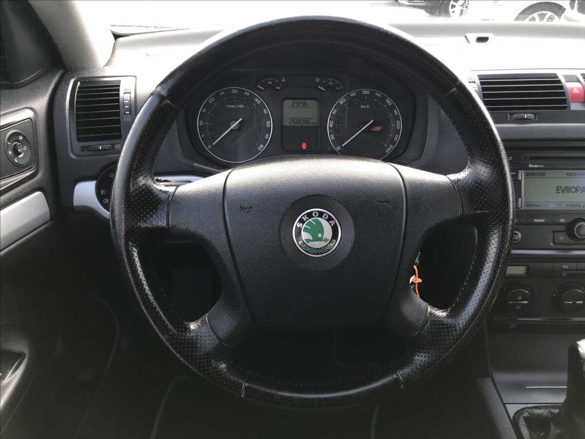 Škoda Octavia Kombi 2,0 l 103 kw