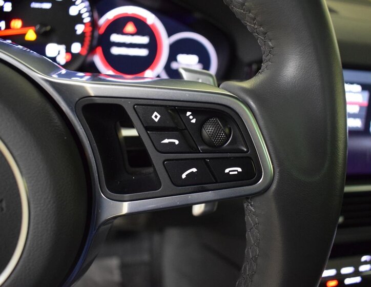 Porsche Cayenne SUV 3,0 l 250 kw