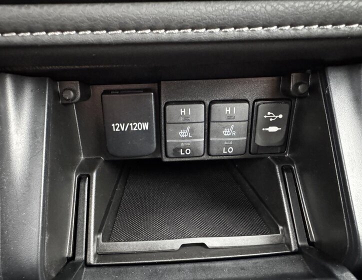 Toyota Auris Kombi 1,6 l 97 kw